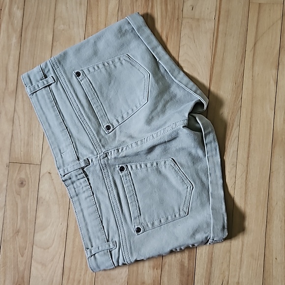 Bluenotes Sz27 Khaki Cuffed Shorts - Picture 2 of 4